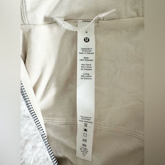 Lululemon Textured Fleece Half Zip - Picture 6 of 16